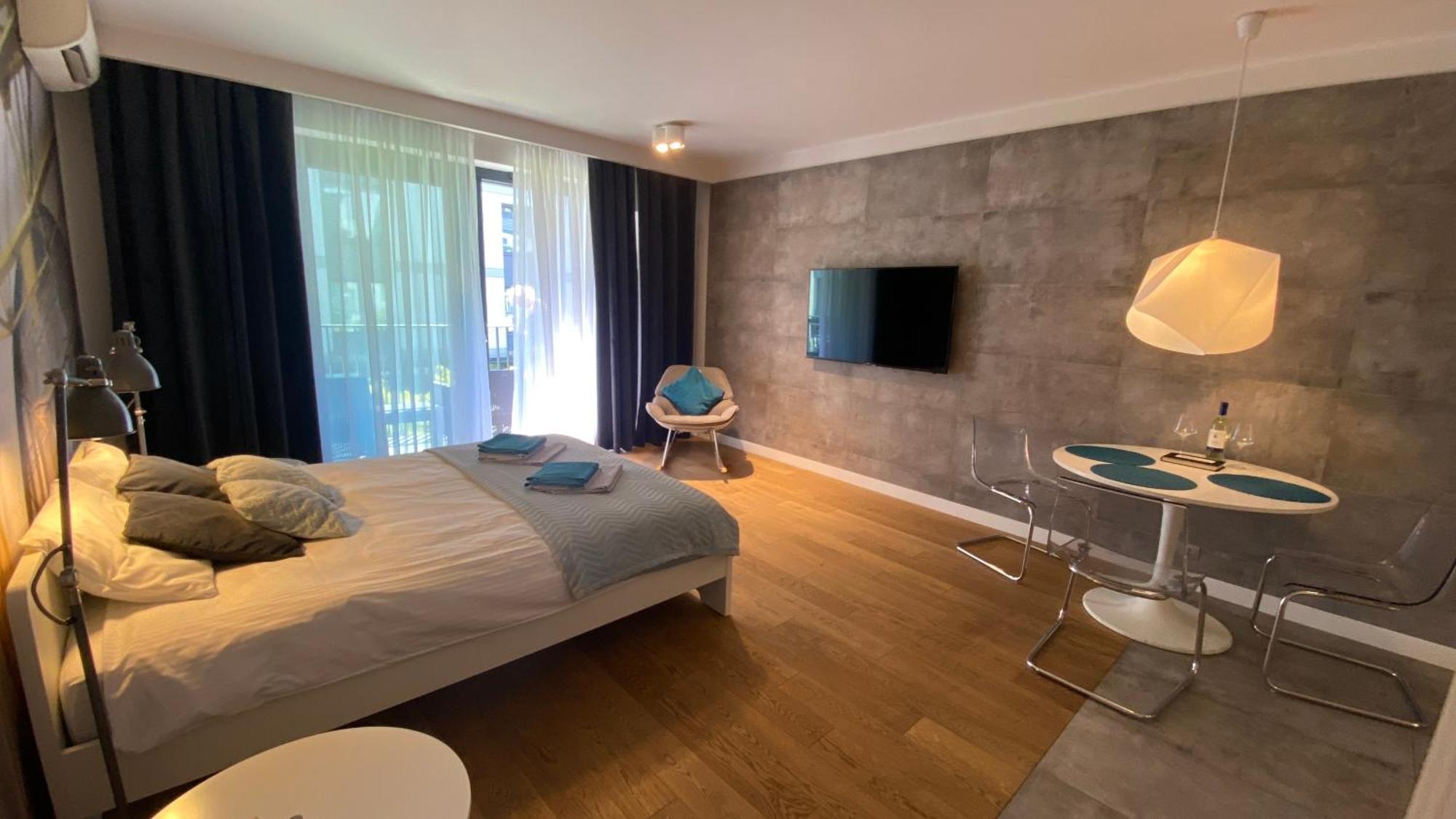 Apartment In The Gantry Hall - W19 Krasków Εξωτερικό φωτογραφία